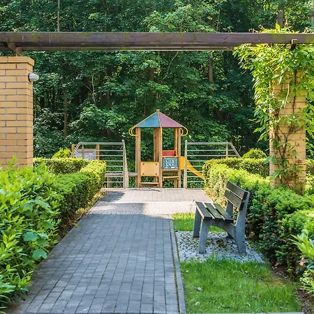 Apartament Z Ogródkiem W Parku Zdrojowym *