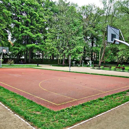 Apartament Z Ogródkiem W Parku Zdrojowym