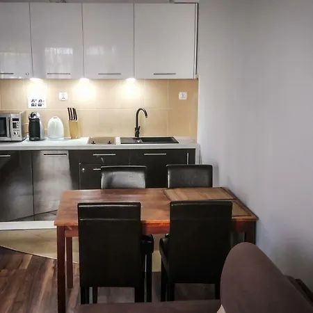 Z Ogródkiem W Parku Zdrojowym Apartament *